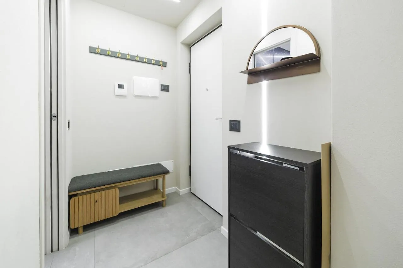 Bullona Design Flat - M5 Gerusalemme&Domodossola Milano 0*,